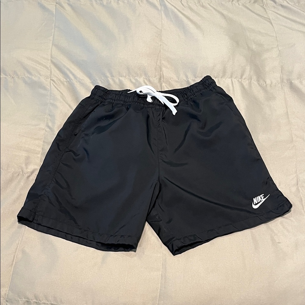Men’s Nike Lined Shorts, Size S